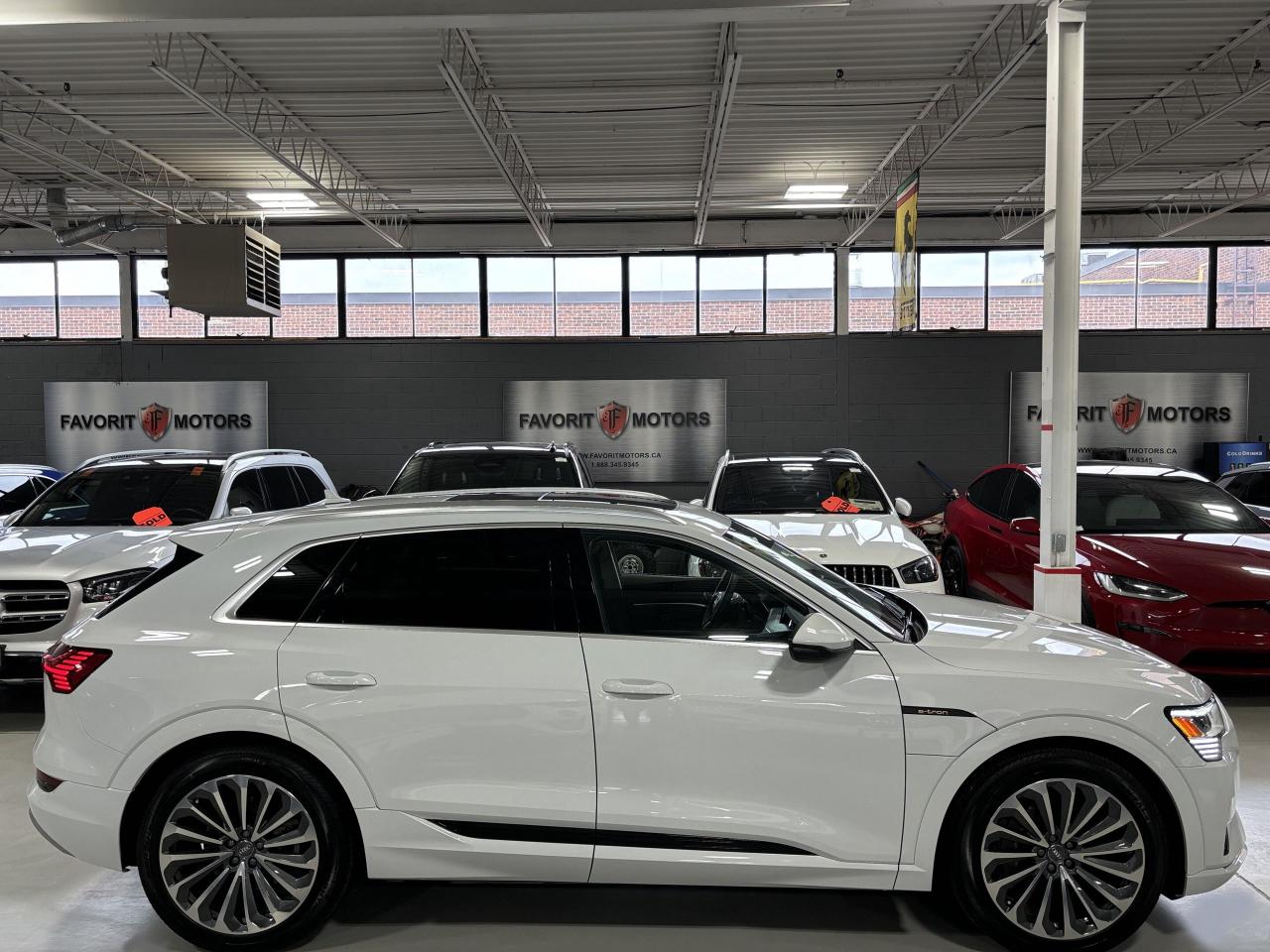 2019 Audi E-Tron Progressiv|QUATTRO|NAV|PANOROOF|LEATHER|ALLOYS|+++ - Photo #3