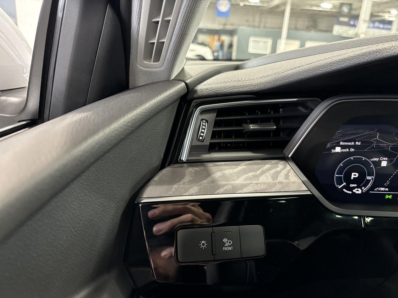 2019 Audi E-Tron Progressiv|QUATTRO|NAV|PANOROOF|LEATHER|ALLOYS|+++ - Photo #18