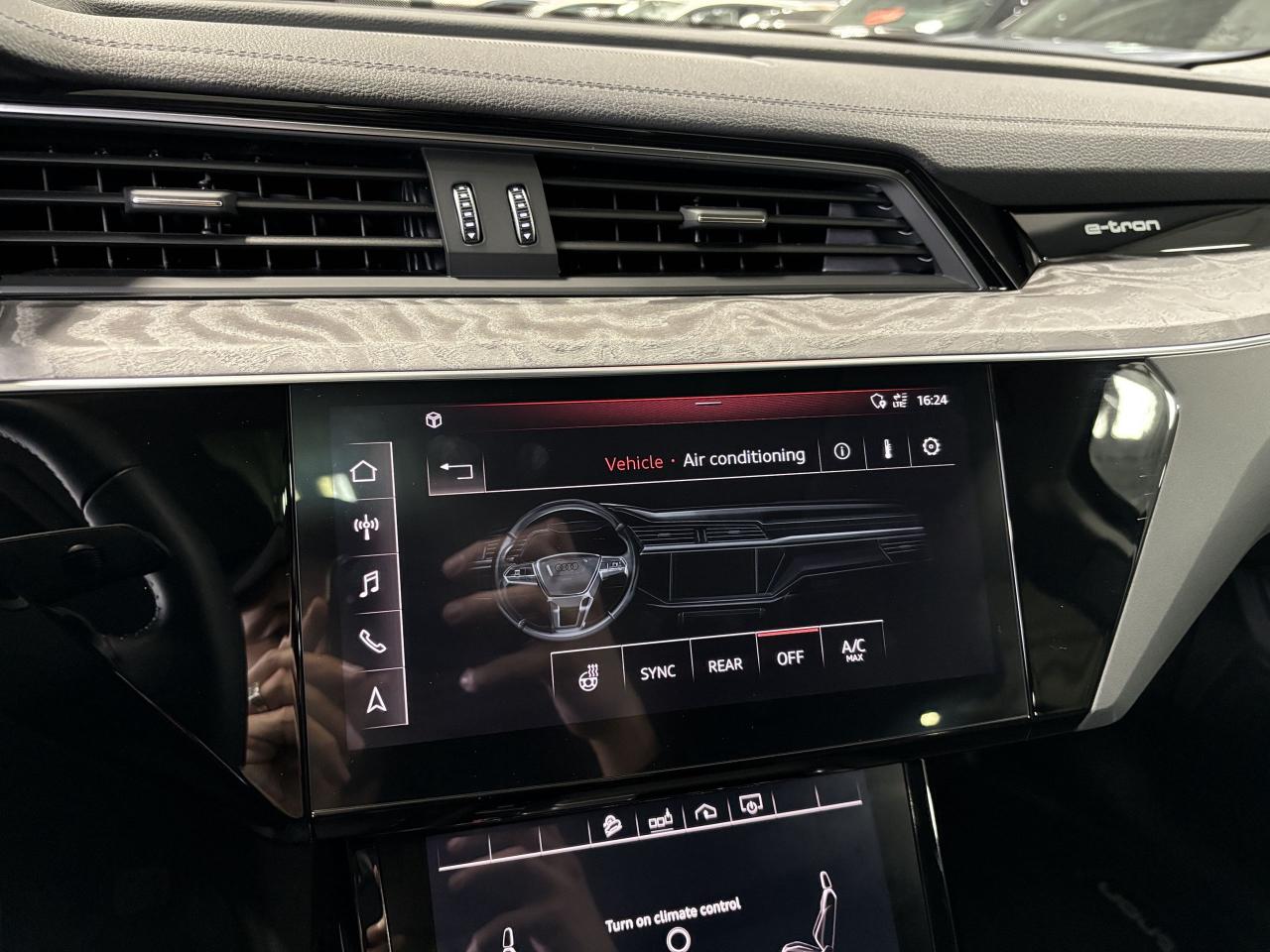 2019 Audi E-Tron Progressiv|QUATTRO|NAV|PANOROOF|LEATHER|ALLOYS|+++ - Photo #29