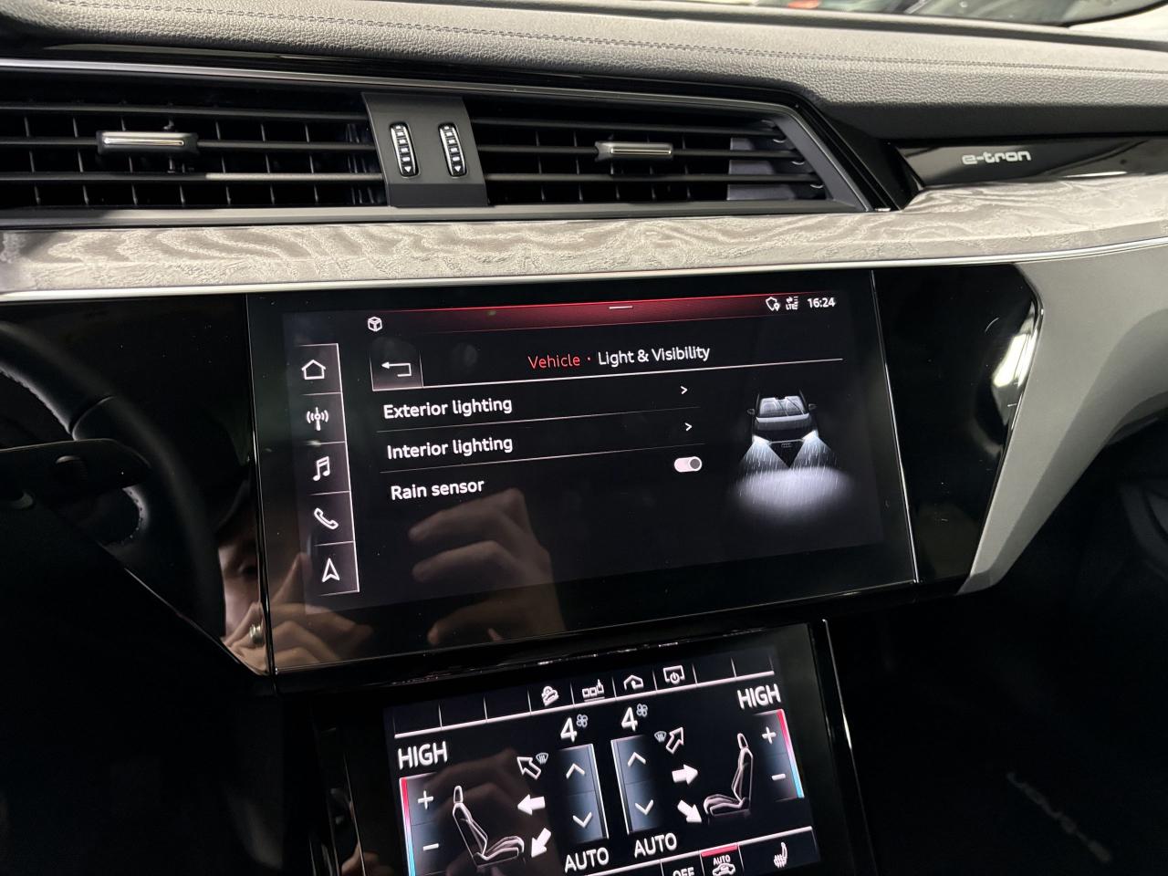 2019 Audi E-Tron Progressiv|QUATTRO|NAV|PANOROOF|LEATHER|ALLOYS|+++ - Photo #30