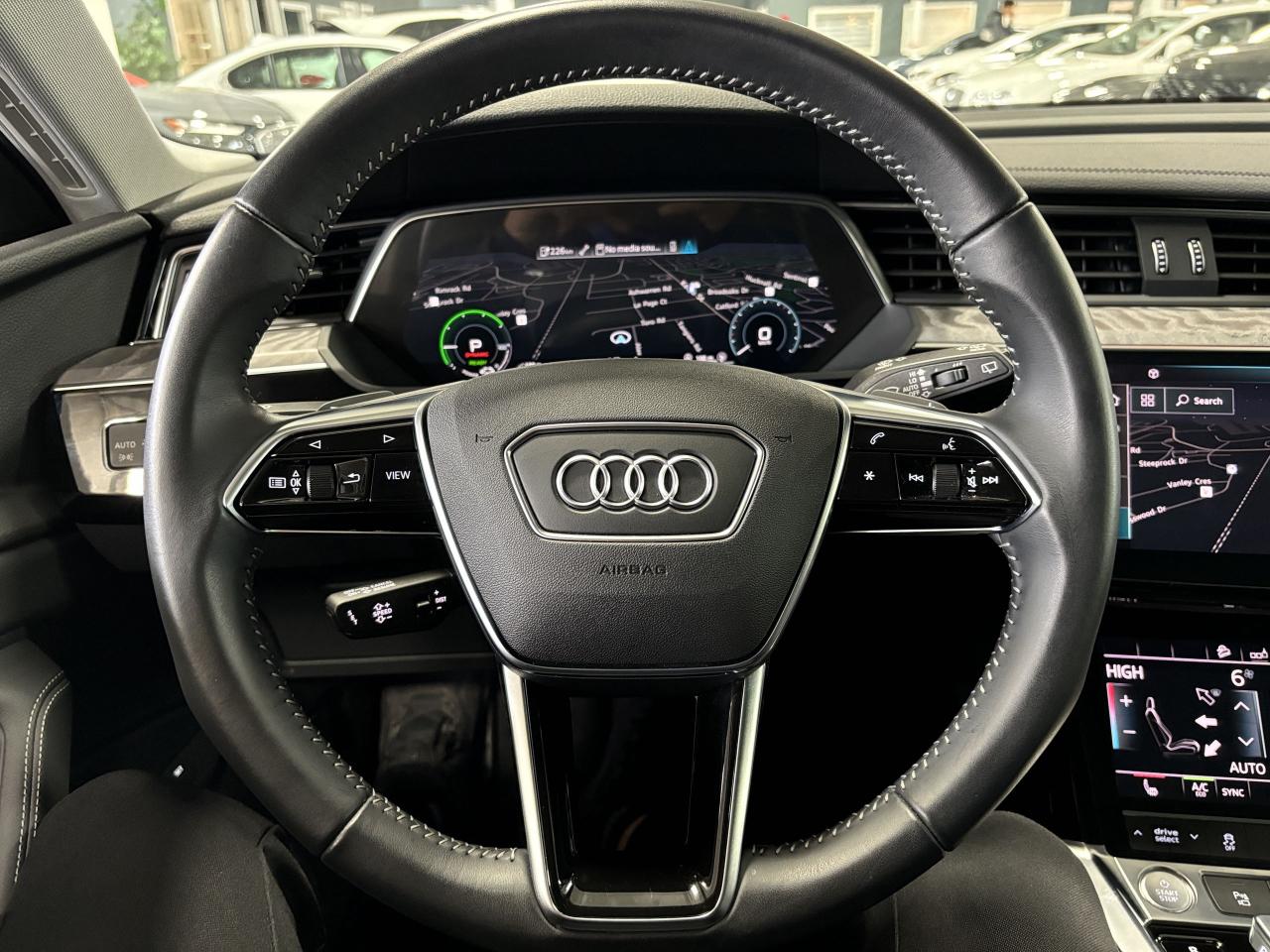 2019 Audi E-Tron Progressiv|QUATTRO|NAV|PANOROOF|LEATHER|ALLOYS|+++ - Photo #38