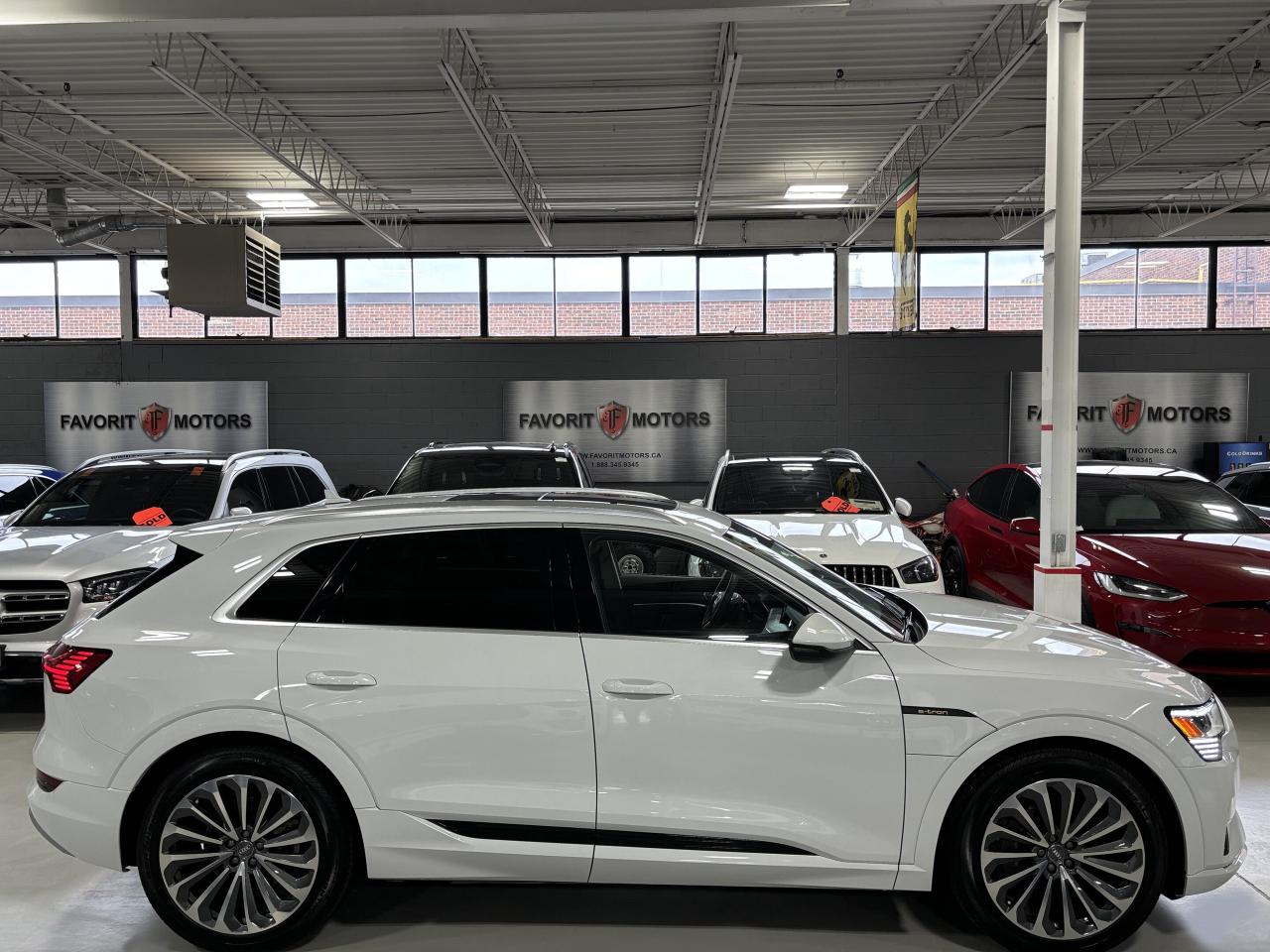 2019 Audi E-Tron Progressiv|QUATTRO|NAV|PANOROOF|LEATHER|ALLOYS|+++ - Photo #3
