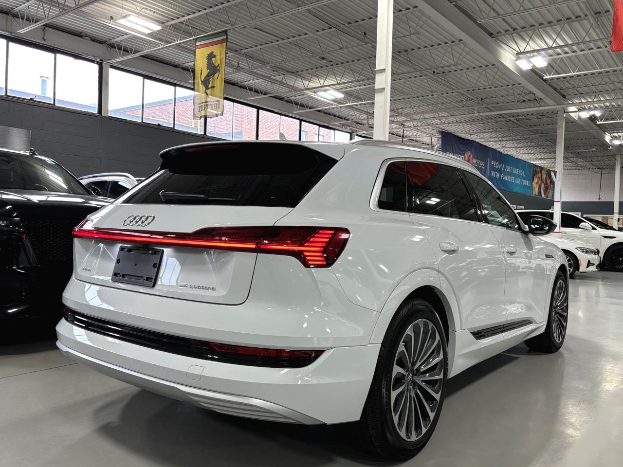 2019 Audi E-Tron Progressiv|QUATTRO|NAV|PANOROOF|LEATHER|ALLOYS|+++ - Photo #5