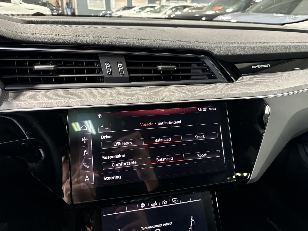 2019 Audi E-Tron Progressiv|QUATTRO|NAV|PANOROOF|LEATHER|ALLOYS|+++ - Photo #28