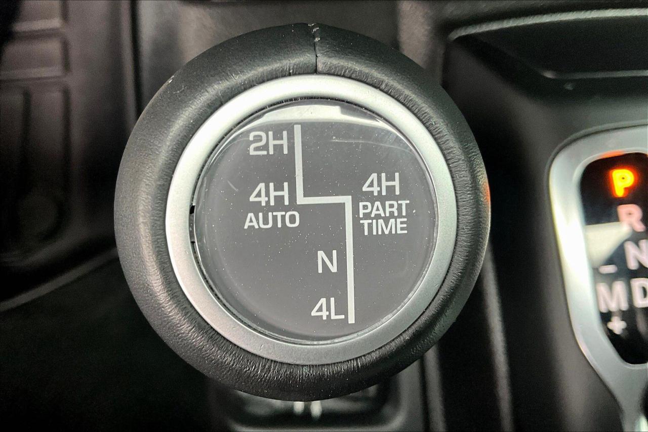 12560186