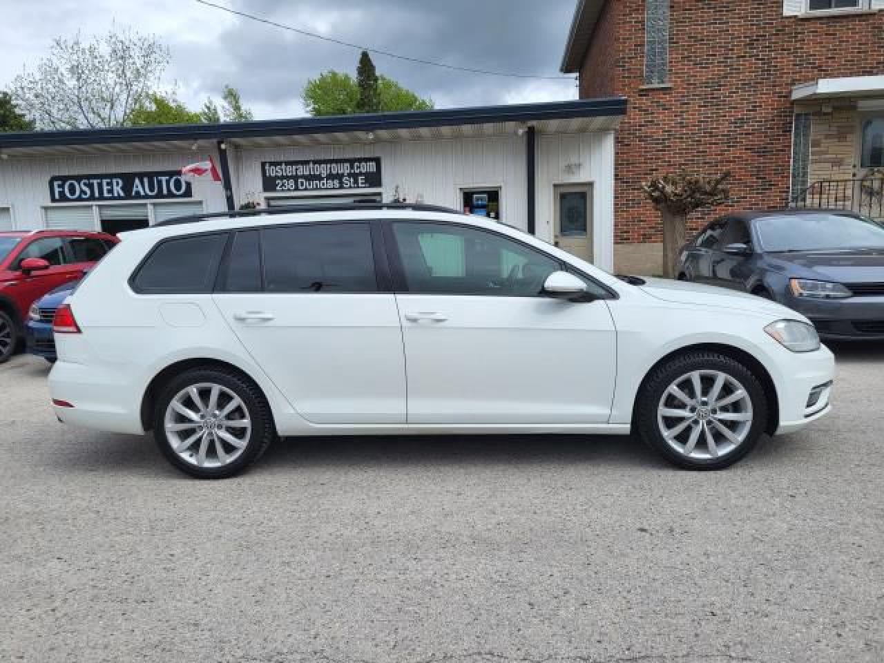 2019 Volkswagen Golf Sportwagen 4MOTION COMFORTLINE Photo2