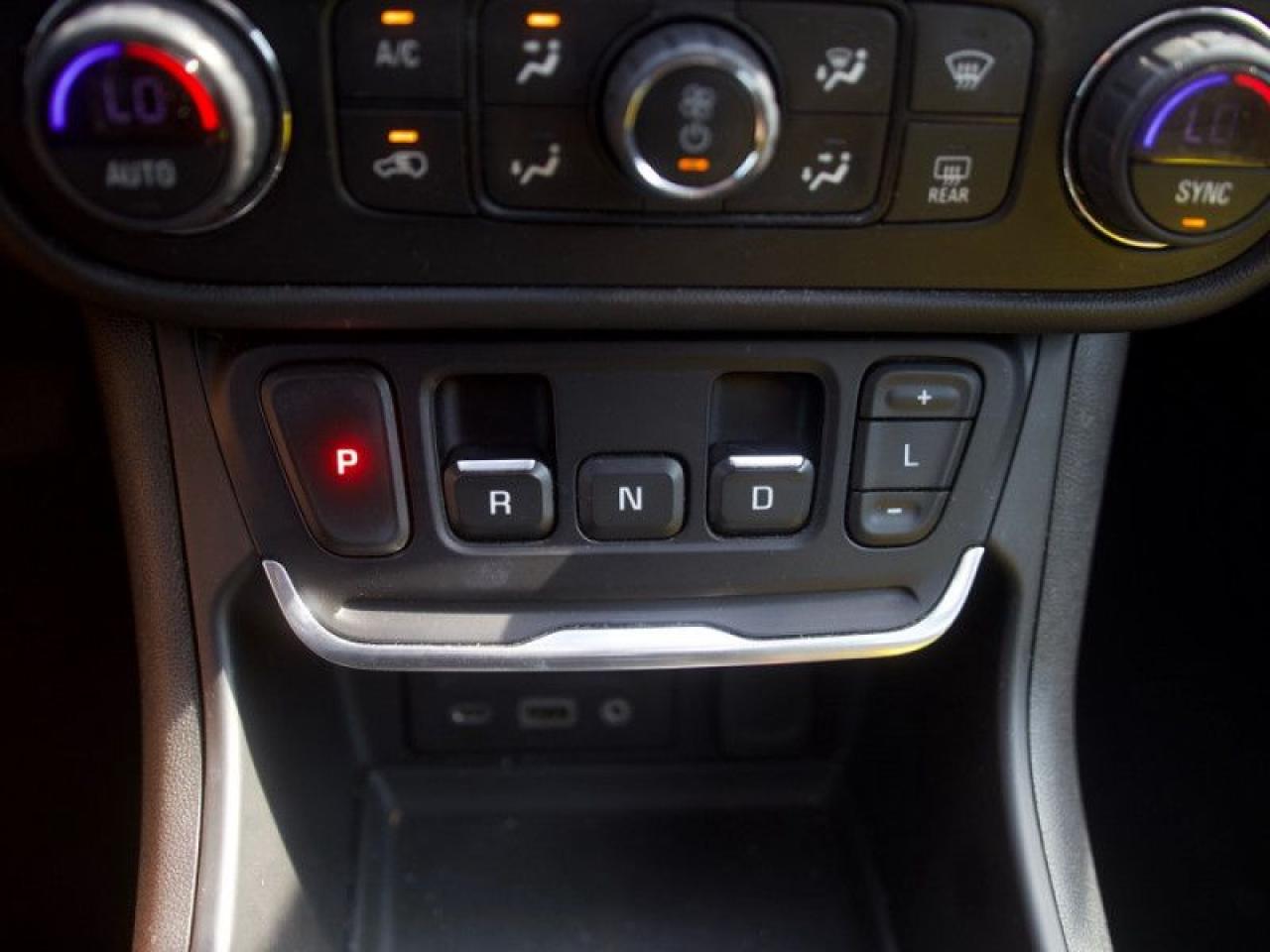 2019 GMC Terrain SLE Pro Grade  **PRO GRADE PKG** Photo