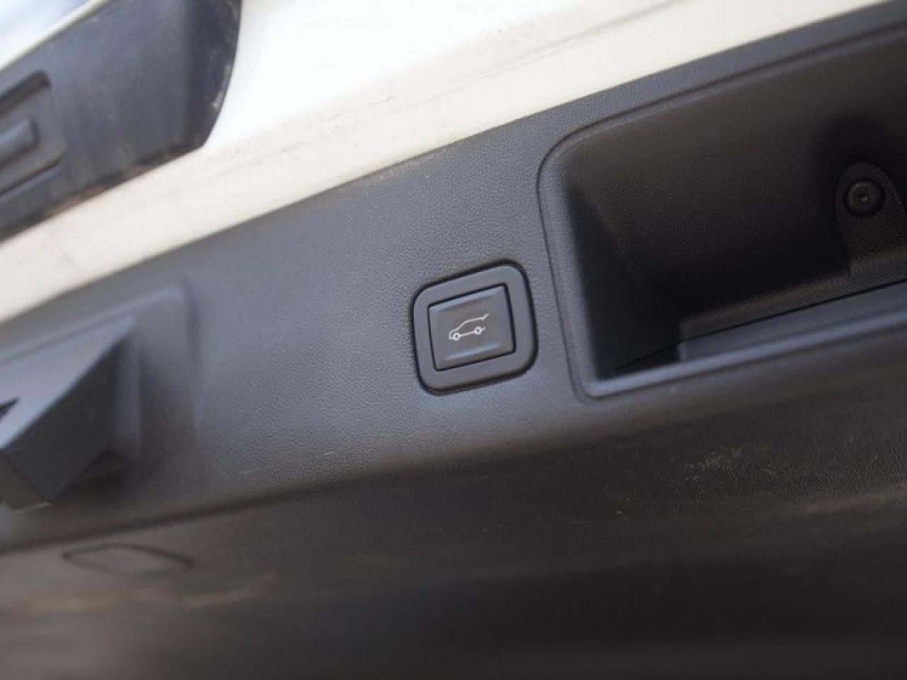 2019 GMC Terrain SLE Pro Grade  **PRO GRADE PKG** Photo