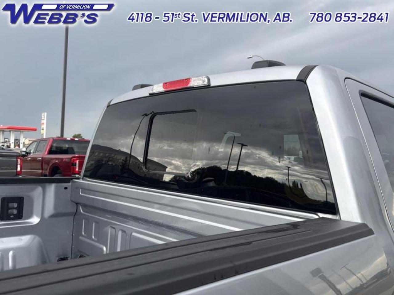 2025 Ford F-350 Super Duty Lariat Photo5