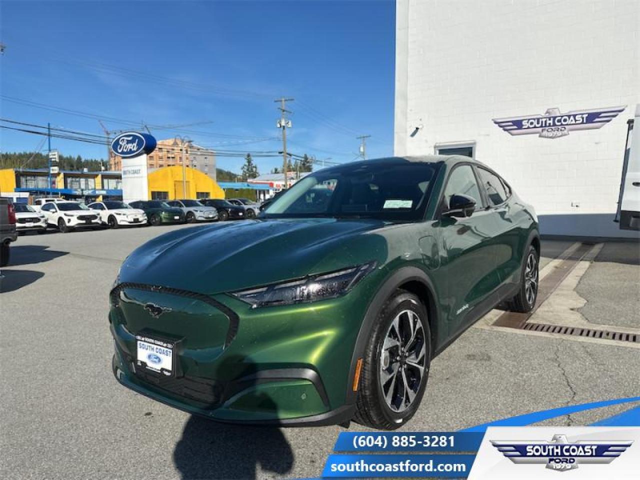 2025 Ford Mustang Mach-E Select AWD  - Activex Seats Photo0