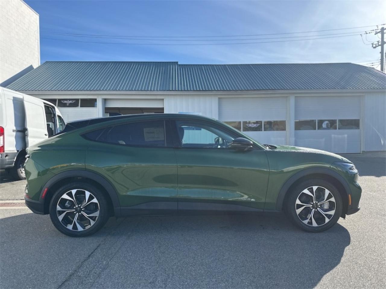 2025 Ford Mustang Mach-E Select AWD  - Activex Seats Photo5