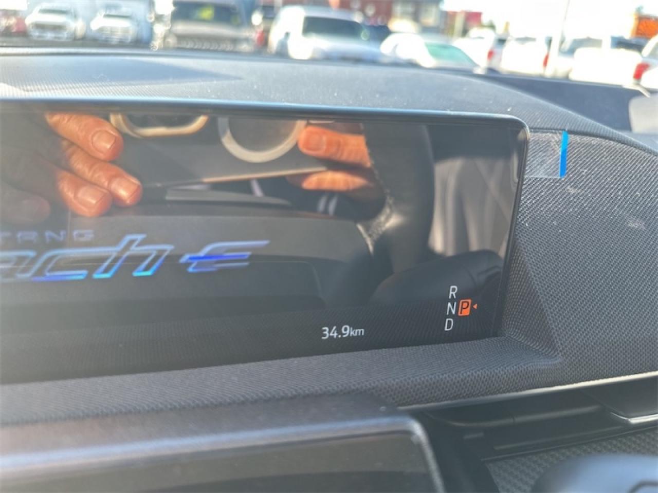 2025 Ford Mustang Mach-E Select AWD  - Activex Seats Photo5