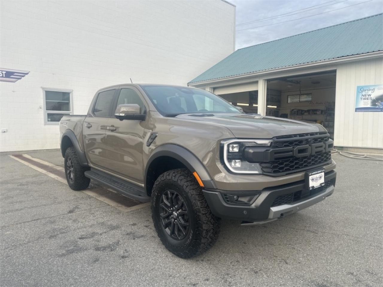 2025 Ford Ranger Raptor  - Leather Seats Photo5