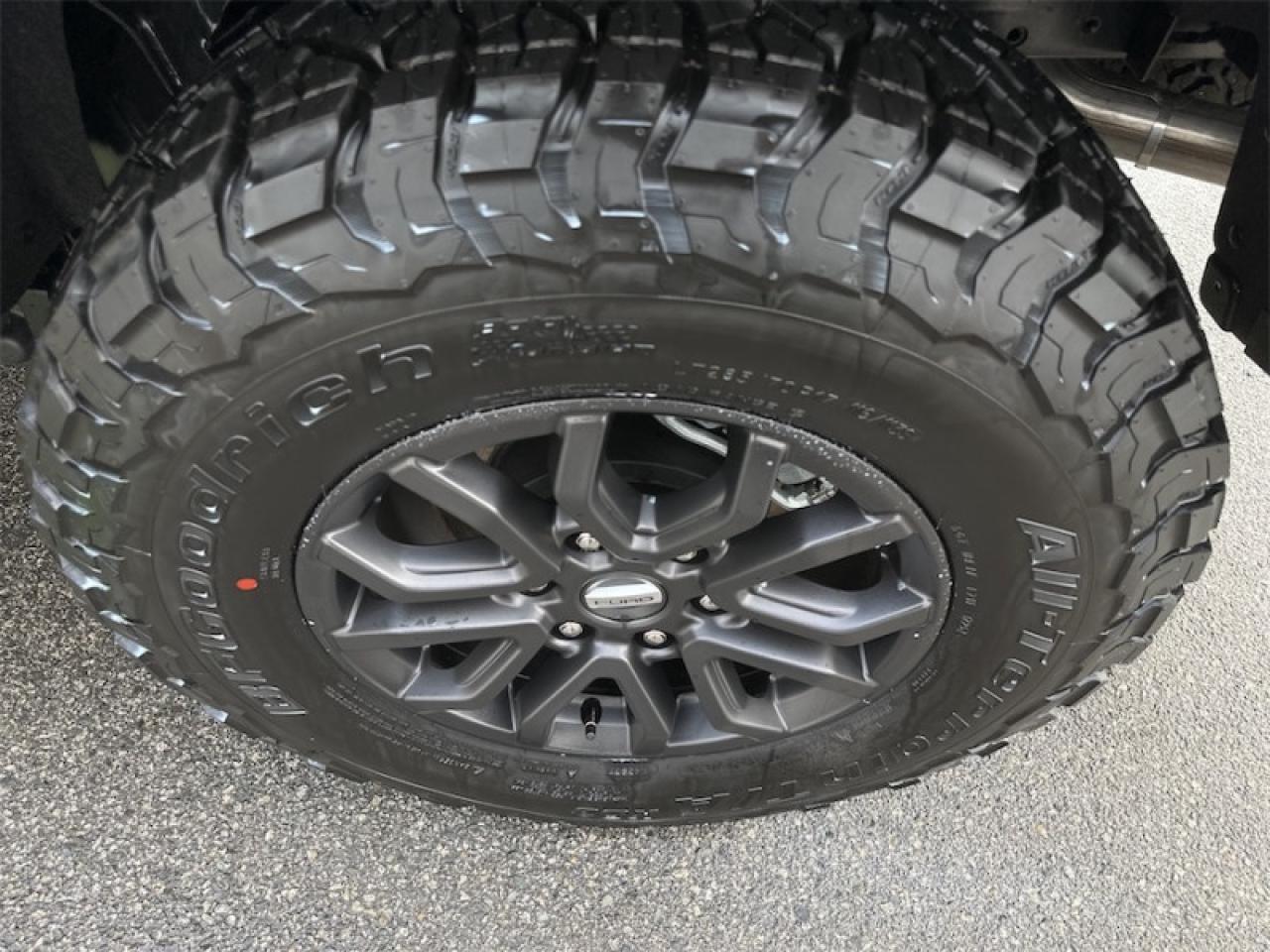 2025 Ford Ranger Raptor  - Leather Seats Photo5