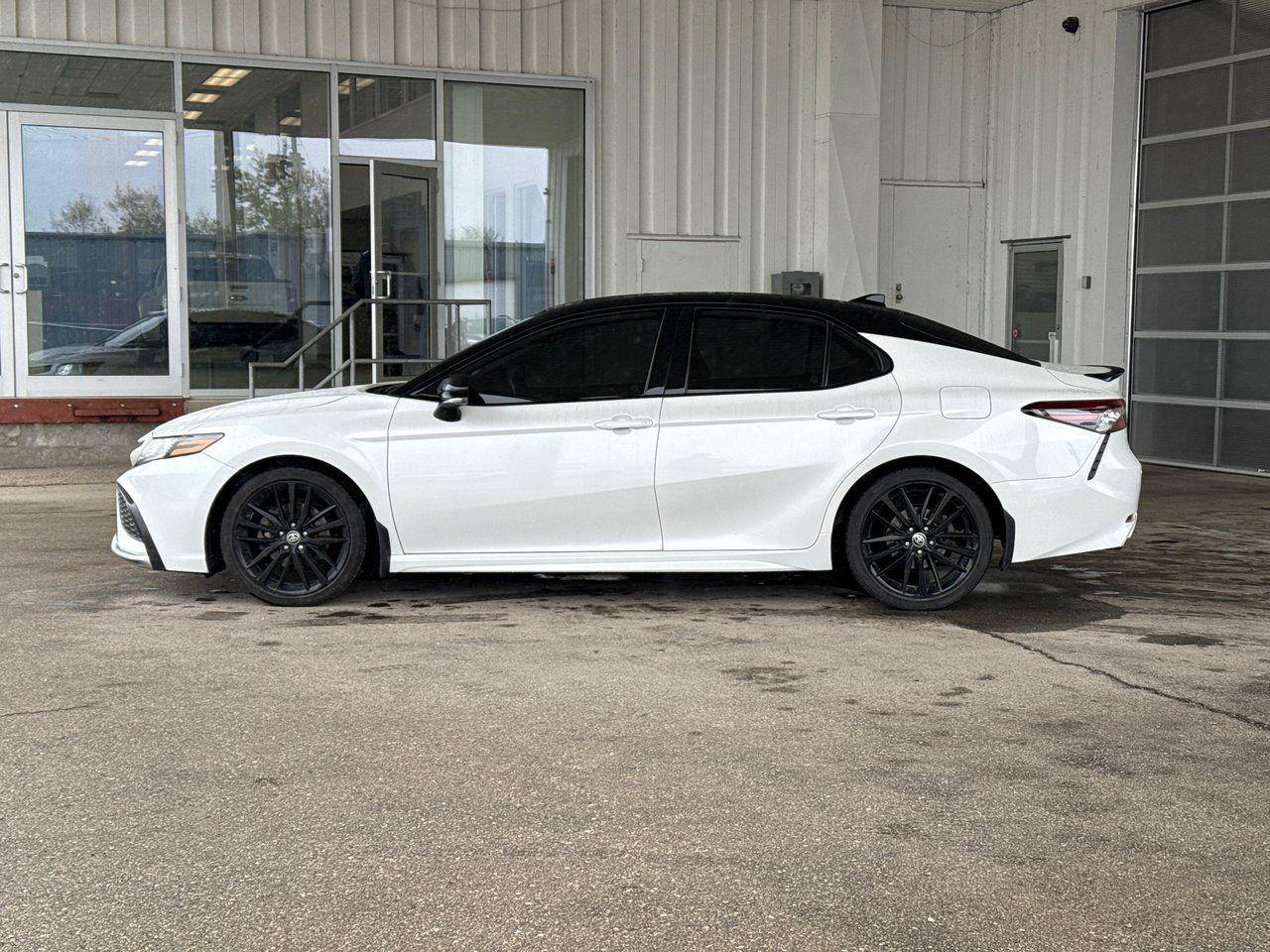2022 Toyota Camry  - Photo #4
