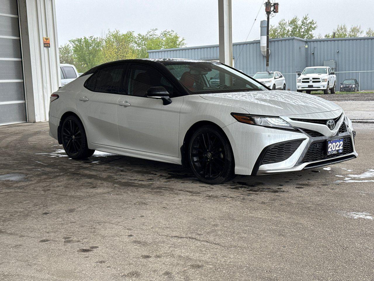 2022 Toyota Camry  - Photo #9