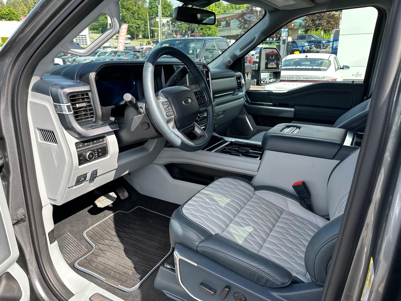 2024 Ford F-450 Super Duty DRW Limited Photo5
