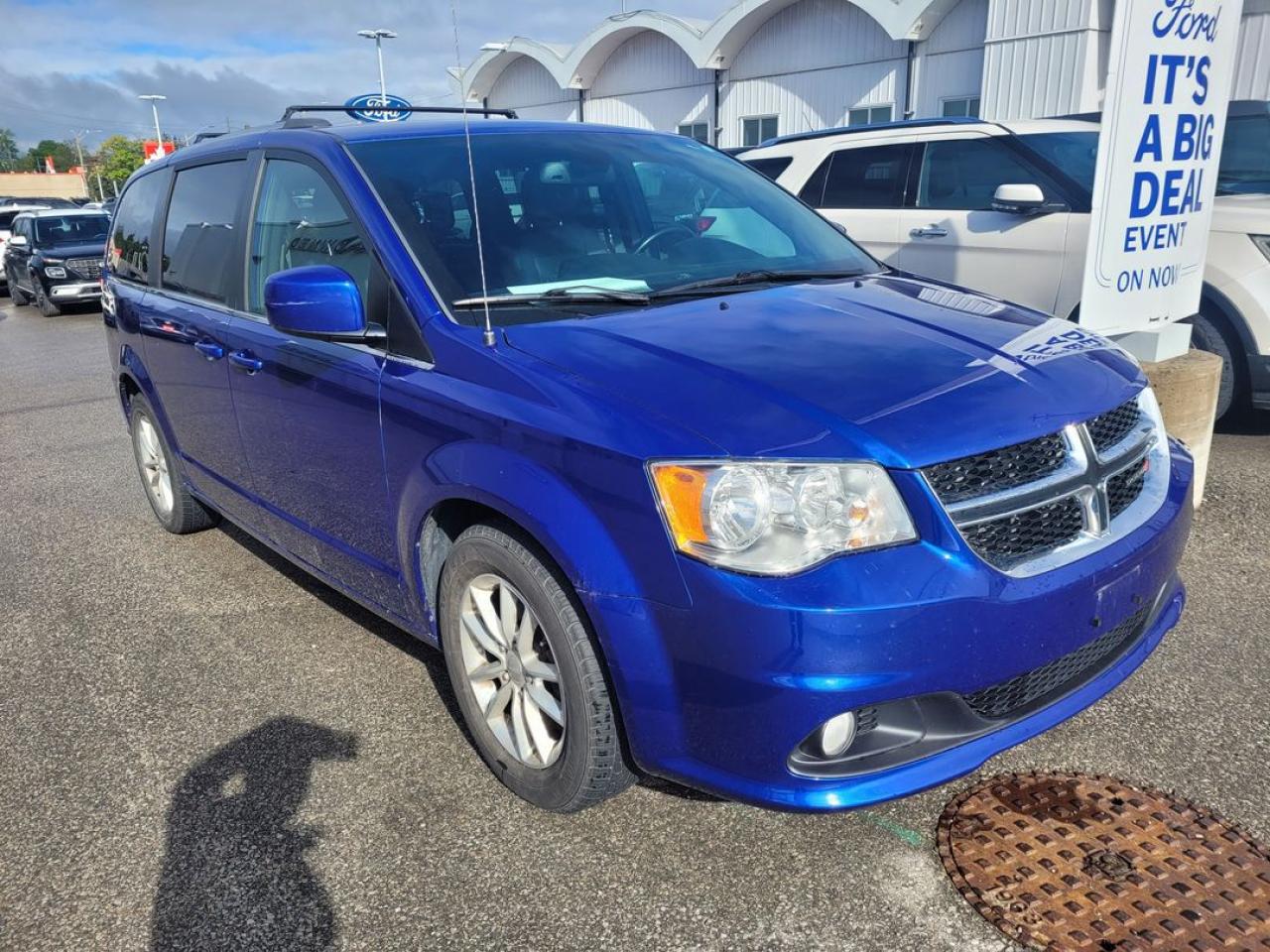 Used 2020 Dodge Grand Caravan PREMIUM PLUS for sale in London, ON