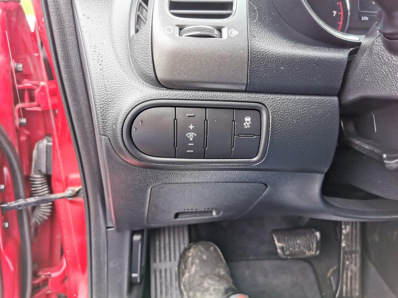 2018 Kia Forte LX - Photo #14