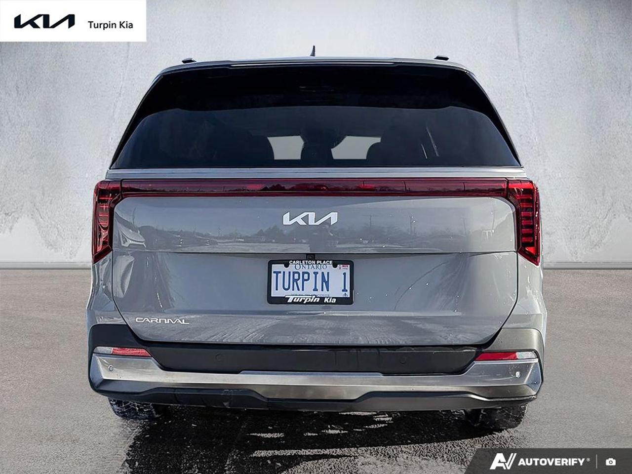 2025 Kia Carnival EX Photo