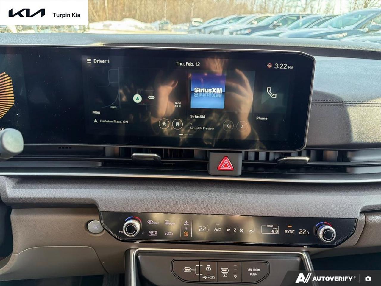 2025 Kia Carnival EX Photo