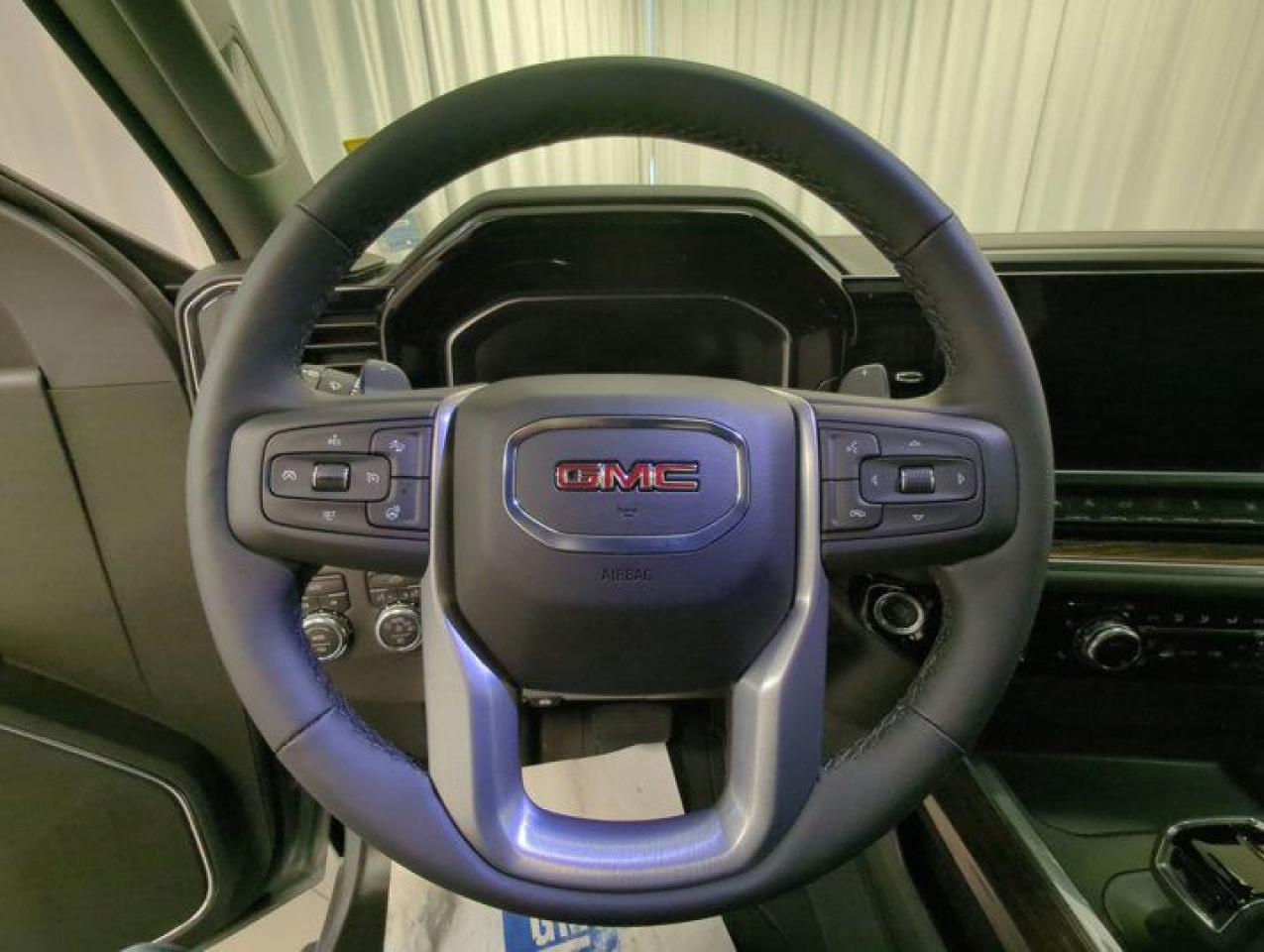 12561389