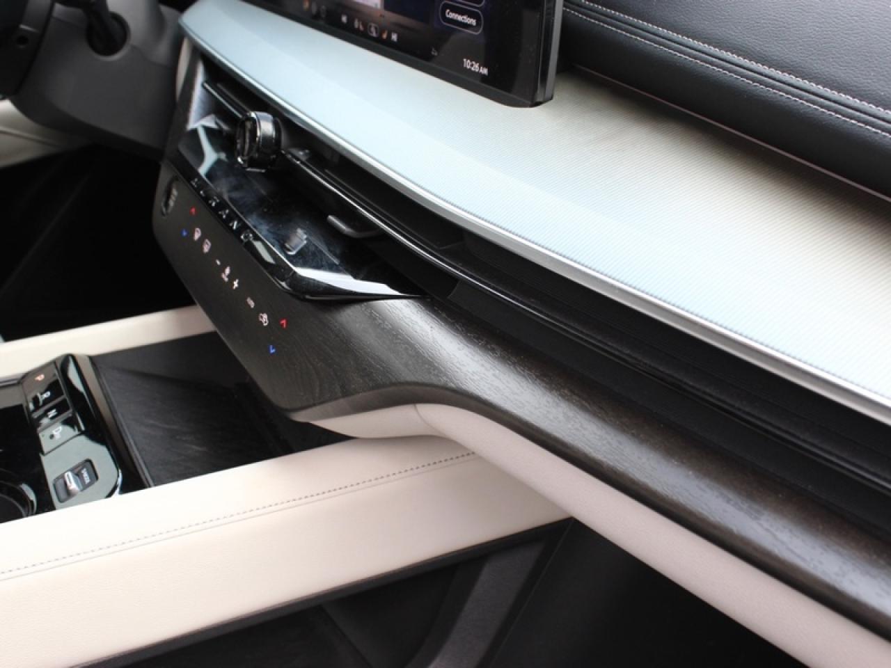 2025 Nissan Murano SL  - Leather Seats -  Moonroof Photo