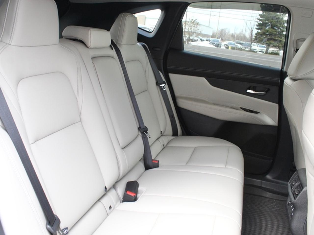 2025 Nissan Murano SL  - Leather Seats -  Moonroof Photo