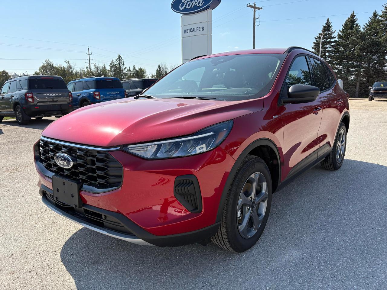 2025 Ford Escape ST-Line AWD Photo1