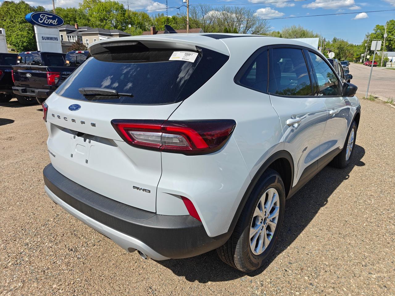 2025 Ford Escape Active AWD Photo2