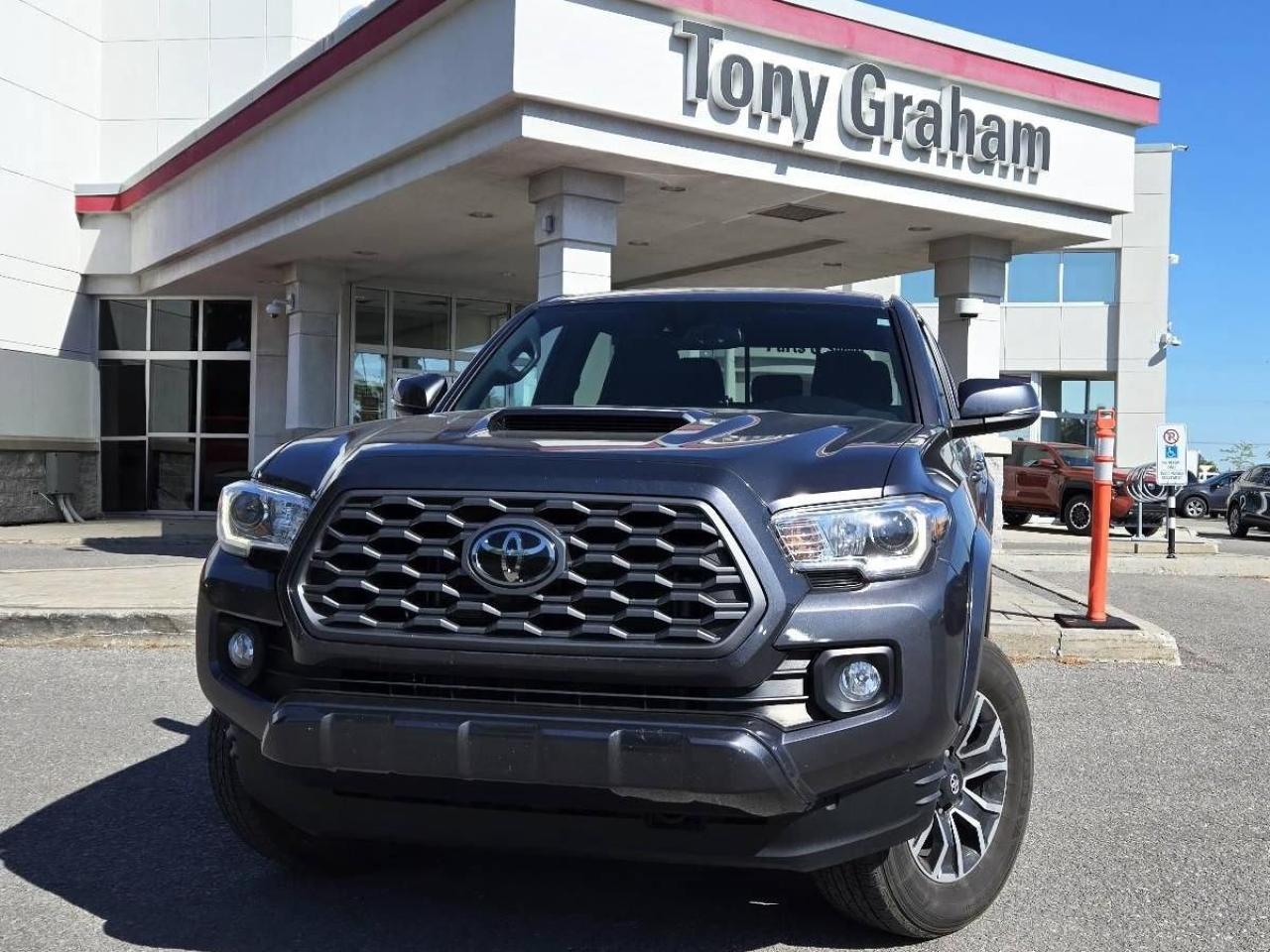 Used 2022 Toyota Tacoma  for sale in Ottawa, ON