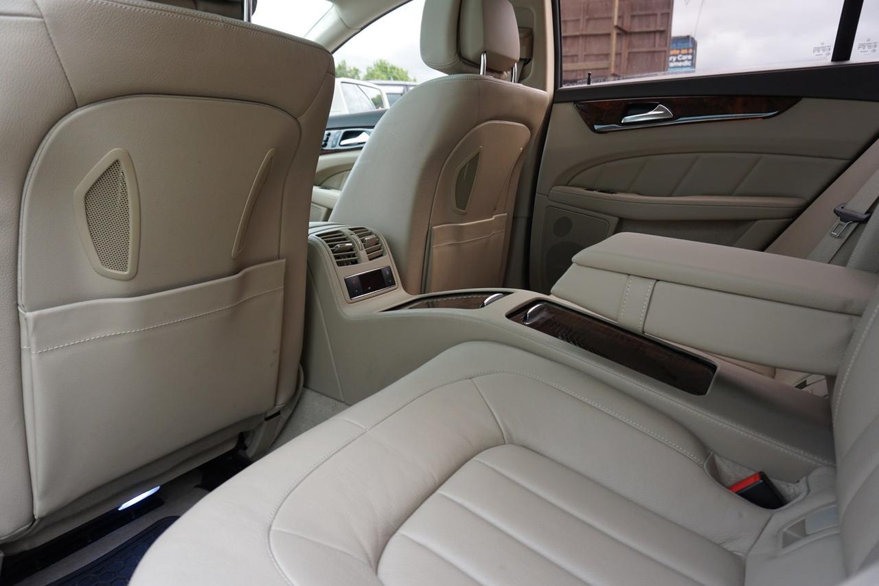 2014 Mercedes-Benz CLS-Class CLS550 4MATIC AWD CERTIFIED *ACCIDENT FREE* NAV CAMERA BLUETOOTH SUNROOF LEATHER HEATED SEATS CRUISE ALLOYS Photo