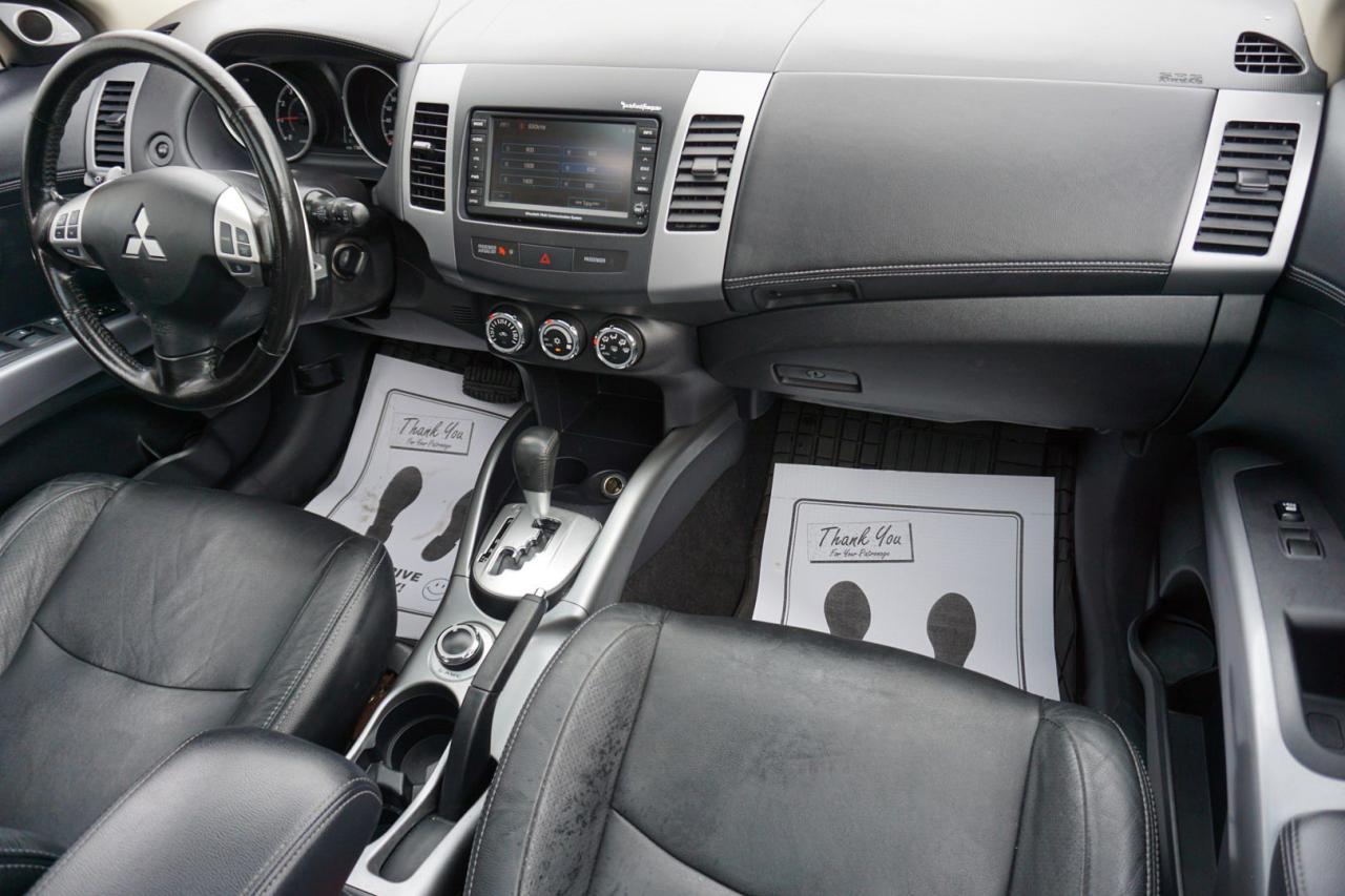 2013 Mitsubishi Outlander V6 GT S-AWC CERTIFIED *7SEATS*27 MITSUBISHI SERVICE* NAV CAMERA SUNROOF BLUETOOTH LEATHER HEATED SUNROOF CRUISE ALLOYS - Photo #13