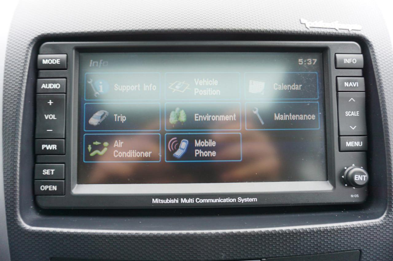 2013 Mitsubishi Outlander V6 GT S-AWC CERTIFIED *7SEATS*27 MITSUBISHI SERVICE* NAV CAMERA SUNROOF BLUETOOTH LEATHER HEATED SUNROOF CRUISE ALLOYS - Photo #33