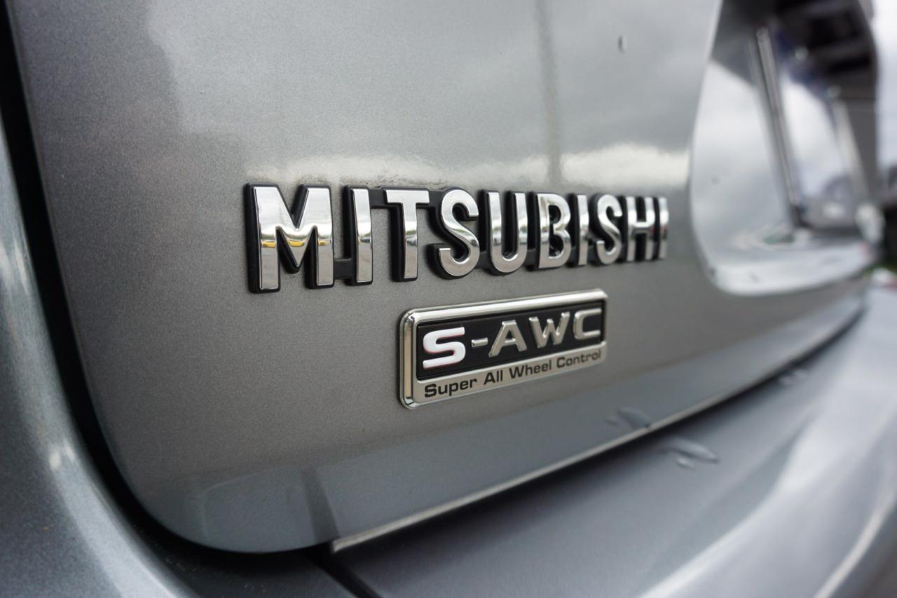 2013 Mitsubishi Outlander V6 GT S-AWC CERTIFIED *7SEATS*27 MITSUBISHI SERVICE* NAV CAMERA SUNROOF BLUETOOTH LEATHER HEATED SUNROOF CRUISE ALLOYS - Photo #39