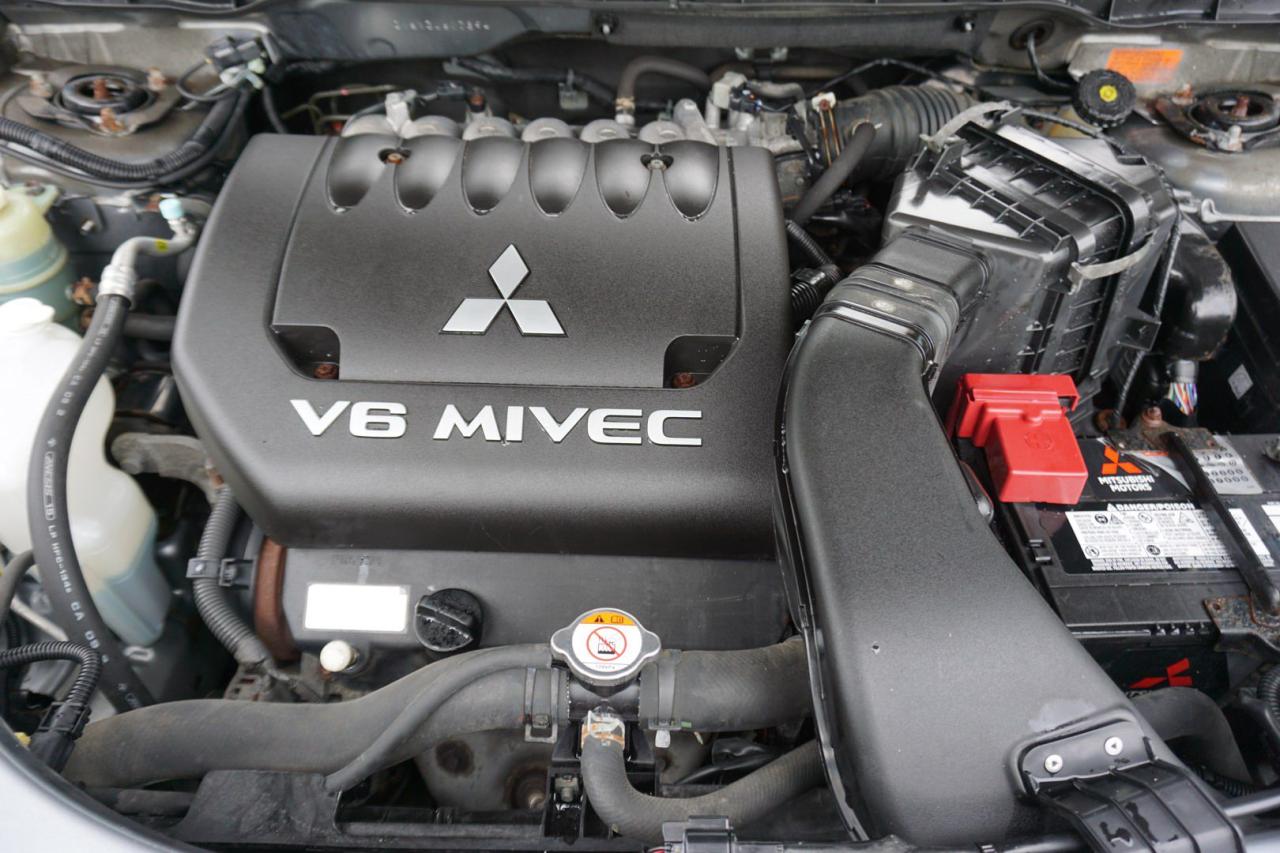 2013 Mitsubishi Outlander V6 GT S-AWC CERTIFIED *7SEATS*27 MITSUBISHI SERVICE* NAV CAMERA SUNROOF BLUETOOTH LEATHER HEATED SUNROOF CRUISE ALLOYS - Photo #42