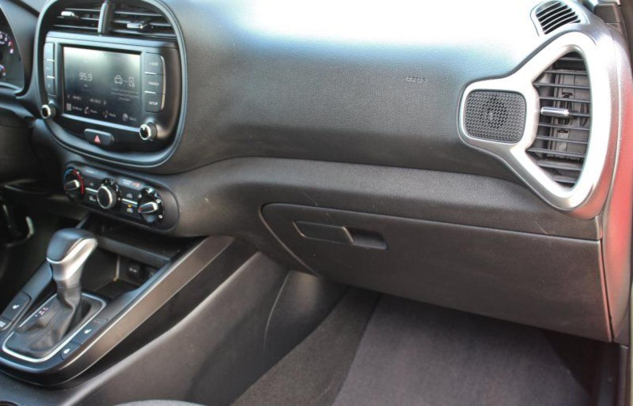 2022 Kia Soul EX*Heated Seats*CarPlay*Rear Cam*2.0L-4cyl - Photo #10