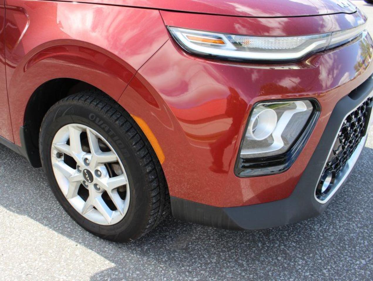 2022 Kia Soul EX*Heated Seats*CarPlay*Rear Cam*2.0L-4cyl Photo3