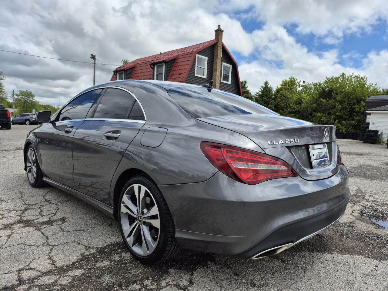 2019 Mercedes-Benz CLA-Class CLA 250 4MATIC Photo5