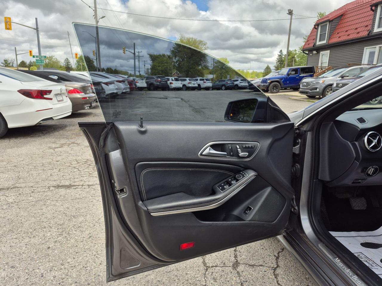 2019 Mercedes-Benz CLA-Class CLA 250 4MATIC Photo34