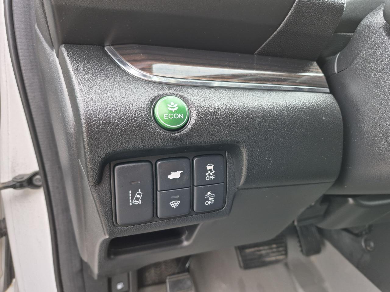 2016 Honda CR-V AWD Touring Photo12
