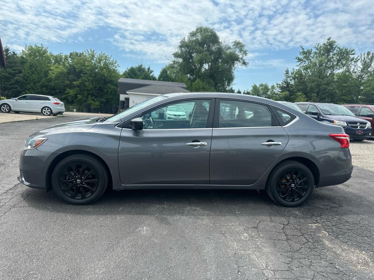 2018 Nissan Sentra SV - ONE OWNER/NO ACCIDENTS Photo6