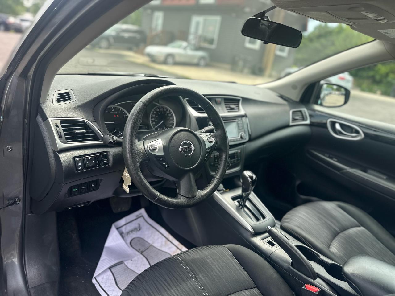 2018 Nissan Sentra SV - ONE OWNER/NO ACCIDENTS Photo32