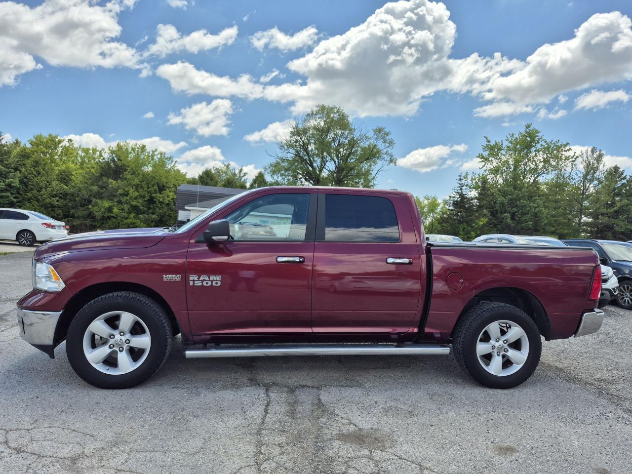 2017 RAM 1500 4WD CREW CAB 140.5" SLT Photo31
