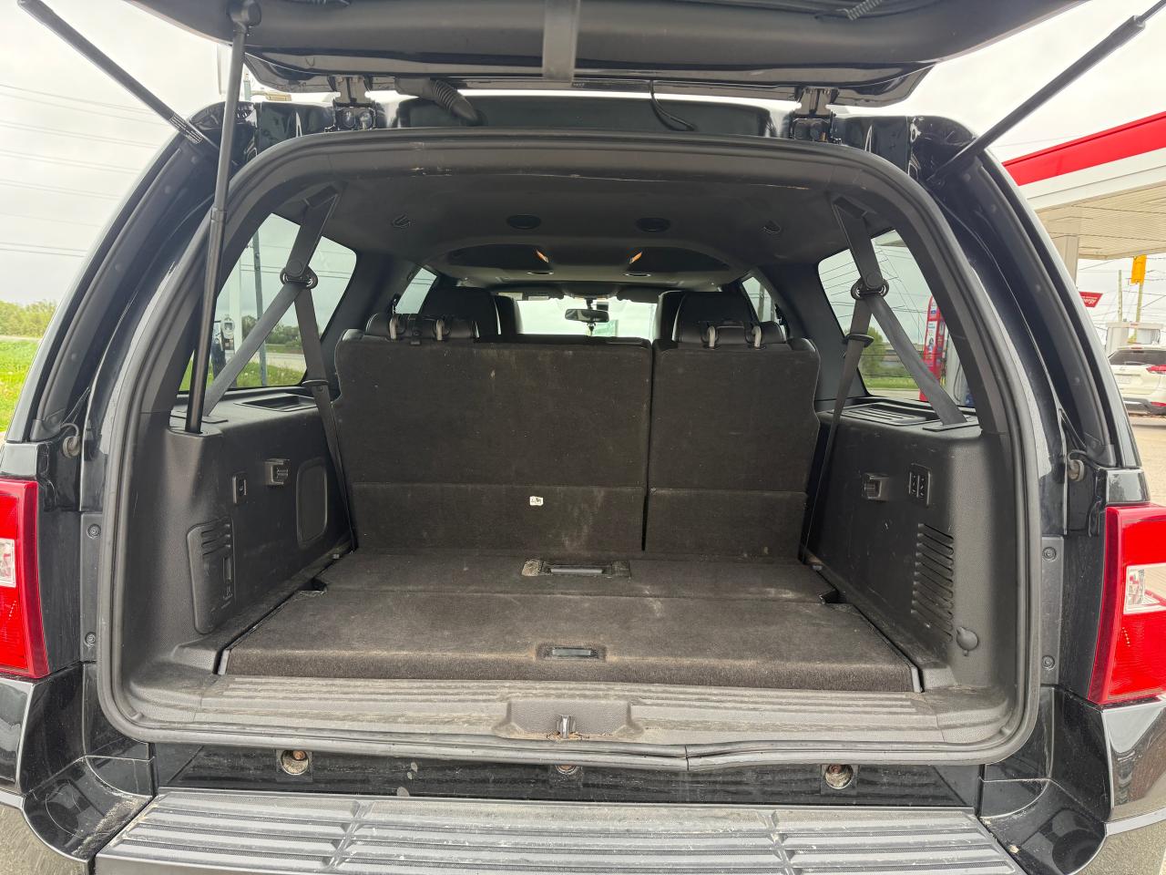 2013 Ford Expedition Limited MAX SUNROOF NAVIGATION 8 passengers - Photo #13