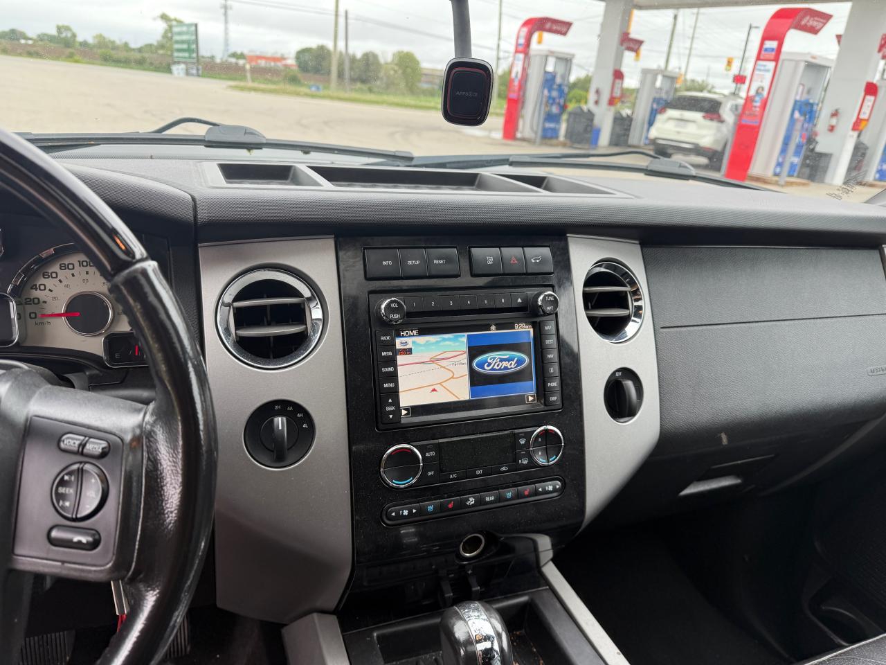 2013 Ford Expedition Limited MAX SUNROOF NAVIGATION 8 passengers - Photo #7
