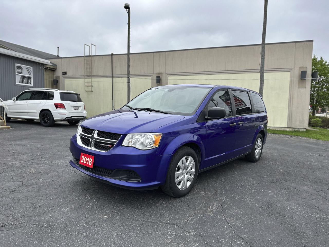 2018 Dodge Grand Caravan CANADA VALUE PACKAGE - Photo #3