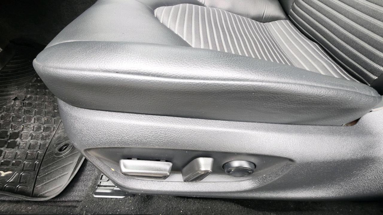 12562565