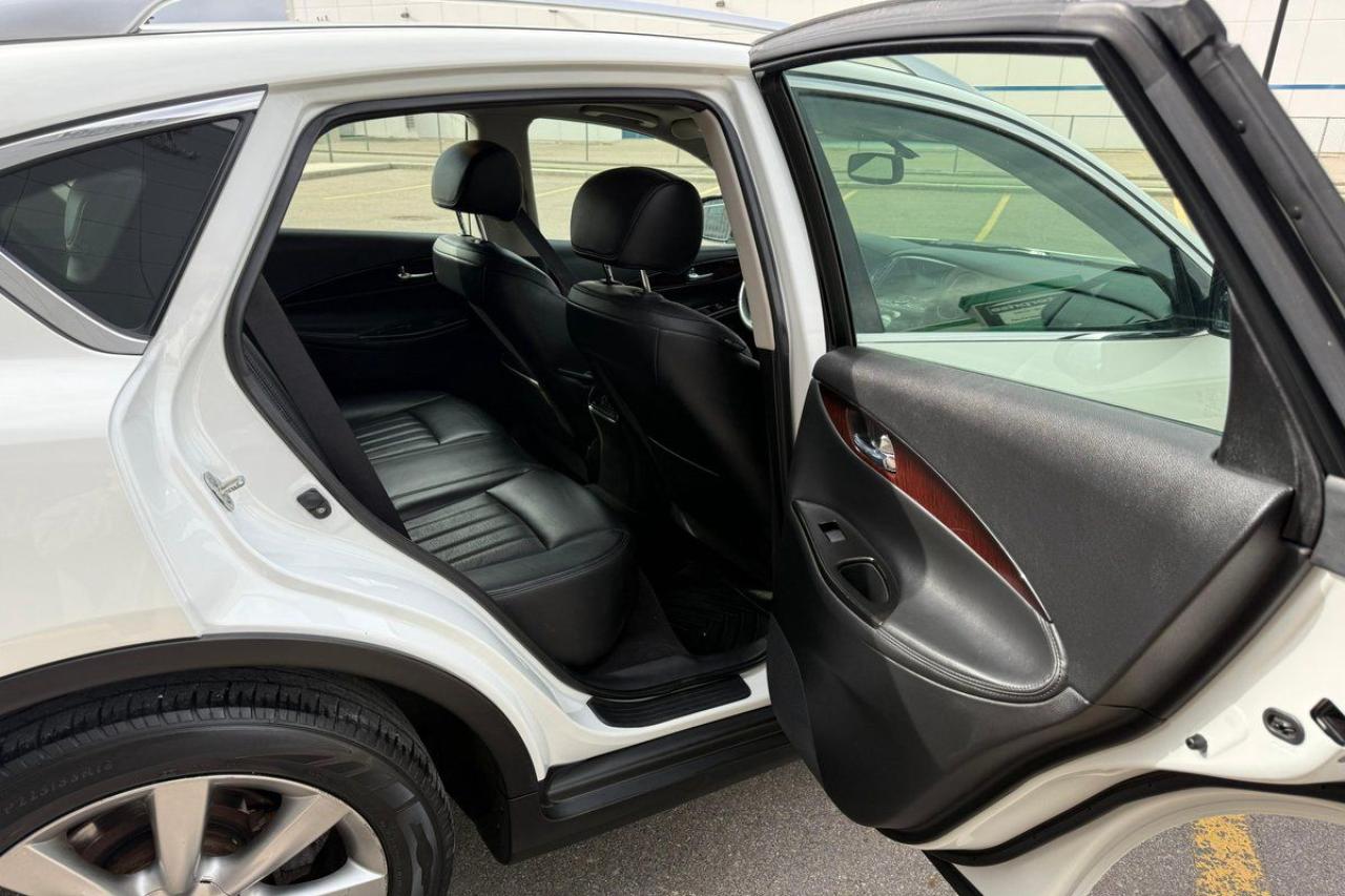 Used 2015 Infiniti QX50 AWD 4dr|BIG SUMMER BLOWOUT! for sale in Calgary, AB