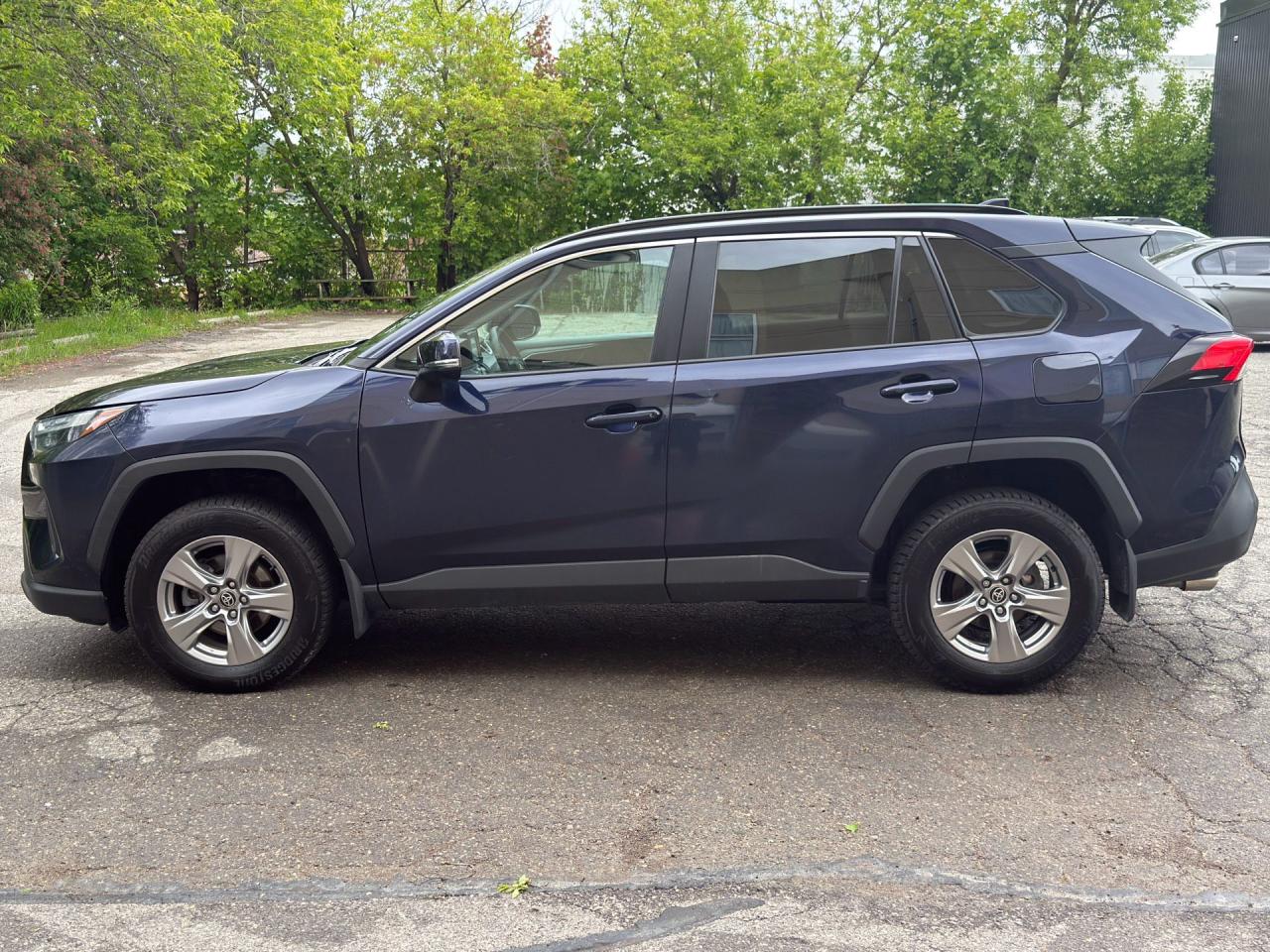 2020 Toyota RAV4 LE AWD - Photo #8